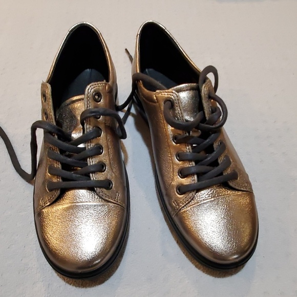 Ecco Shoes - Ecco shoes